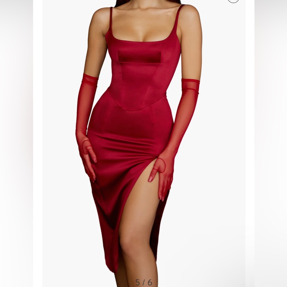 New Casimira Satin Corset Midi Dress
HOUSE OF CB